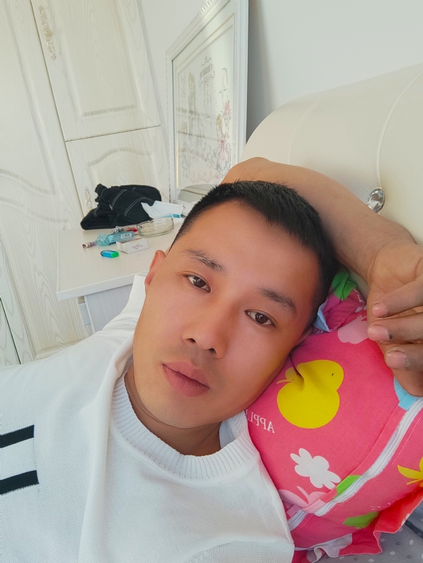 一个人的第一张照片--鹤岗交友中心